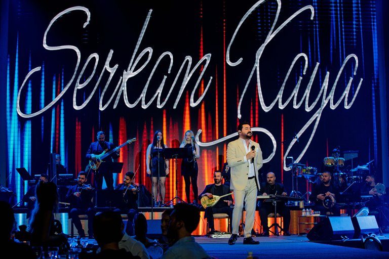 Merit Otellerinde Bayram Cokusu Serkan Kaya le Yaand 